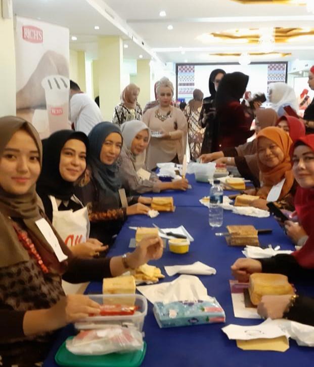 Kembangkan Potensi Anggota, FKMI Gelar Bazar dan Pelatihan